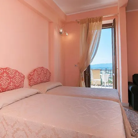 Sleeps 21 Wifi Assisi