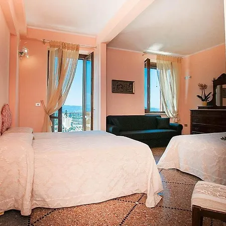 Villa Sleeps 21 Wifi *
