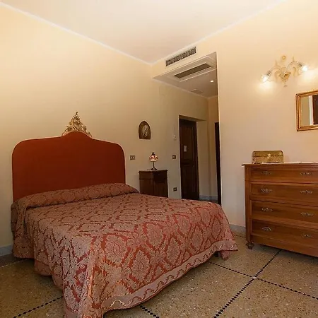 Villa Sleeps 21 Wifi Assisi